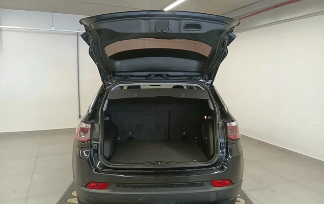 imagem-https://www.socarrao.com.br/sc-vehicle-images-prod/4421176/1792667954447-pT4CKVpQbdpIuryk9BL4wHIcfzTufbiZ.jpg