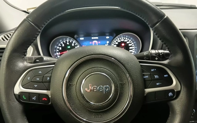 imagem-https://www.socarrao.com.br/sc-vehicle-images-prod/4421176/1792667954461-DYhInLFocmyyz57dKmznyp3ZIkdEqxde.jpg