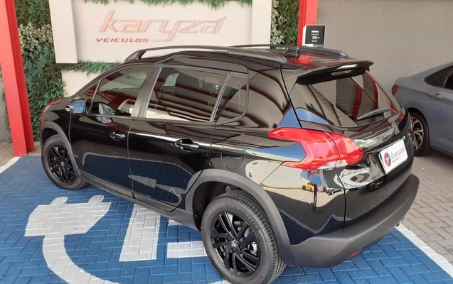 imagem-https://www.socarrao.com.br/sc-vehicle-images-prod/4421178/1792668172981-8586823_12_B_dd7dc1aeda.jpeg