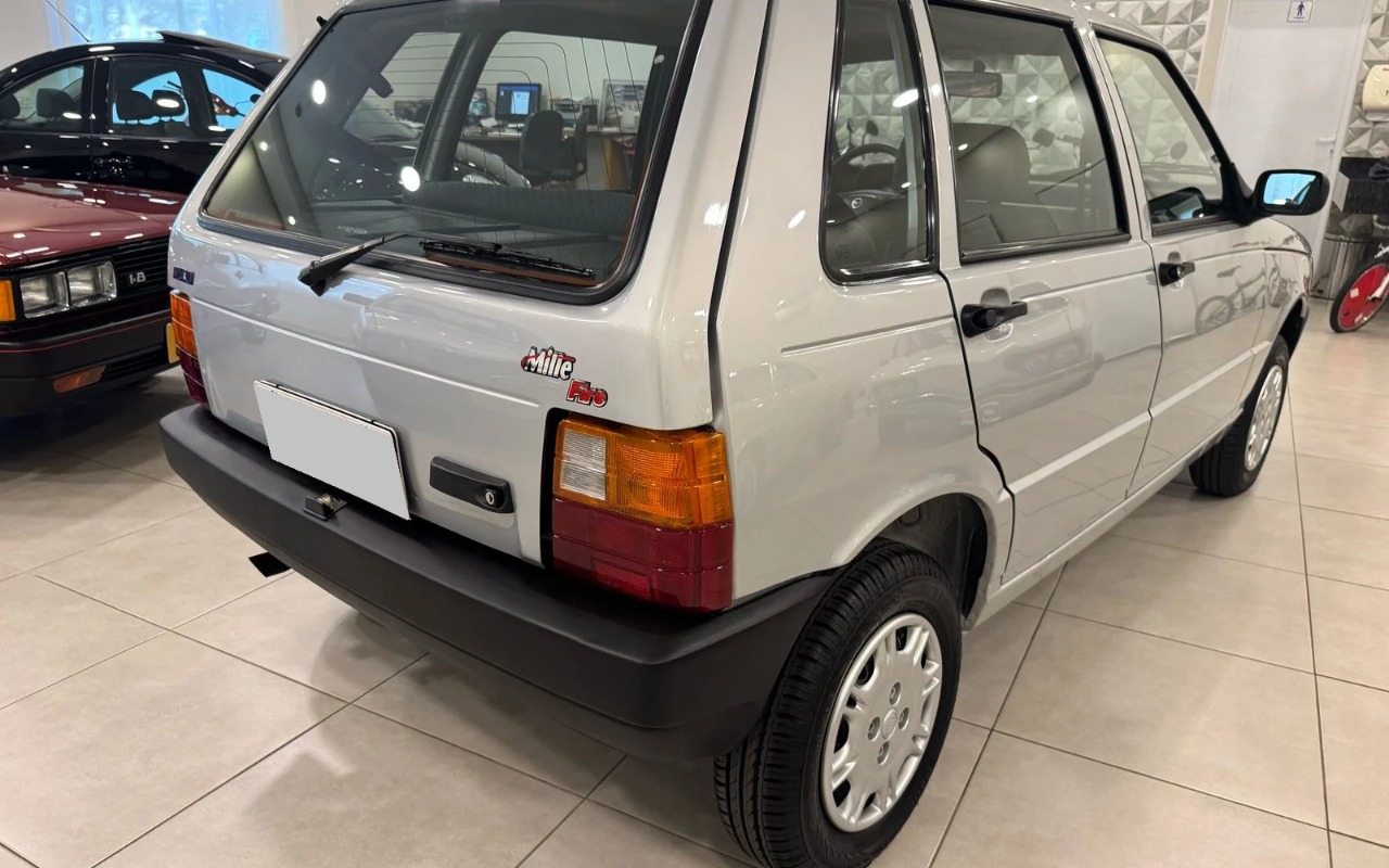 imagem-https://www.socarrao.com.br/sc-vehicle-images-prod/4421200/1792669978978-My5wbmc.png