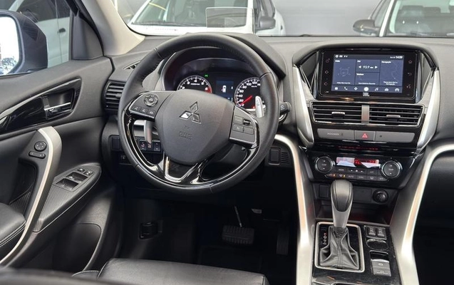 imagem-https://www.socarrao.com.br/sc-vehicle-images-prod/4421227/1792670181690-8588613_14_B_c6396df92f.jpeg