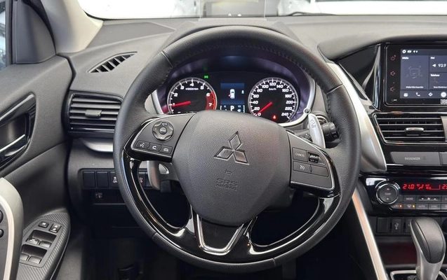 imagem-https://www.socarrao.com.br/sc-vehicle-images-prod/4421227/1792670181700-8588613_17_B_08bf44d314.jpeg