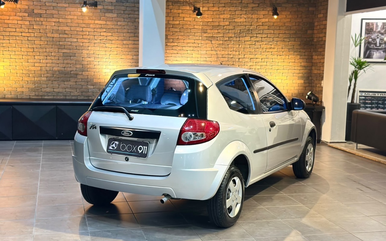 imagem-https://www.socarrao.com.br/sc-vehicle-images-prod/4421247/1792670759654-Mzg0MjdlZDgtNGZlZi00NzAwLWFiOTUtMTZmYzlmYzIwNjE4LmpwZWc.jpeg