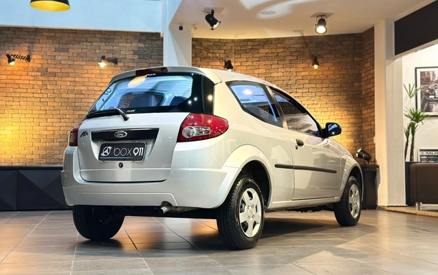 imagem-https://www.socarrao.com.br/sc-vehicle-images-prod/4421247/1792670759802-OGUzOWQyMDQtZTMyNy00ZjRlLTlkY2EtYzg0OGE2MWYyNTllLmpwZWc.jpeg