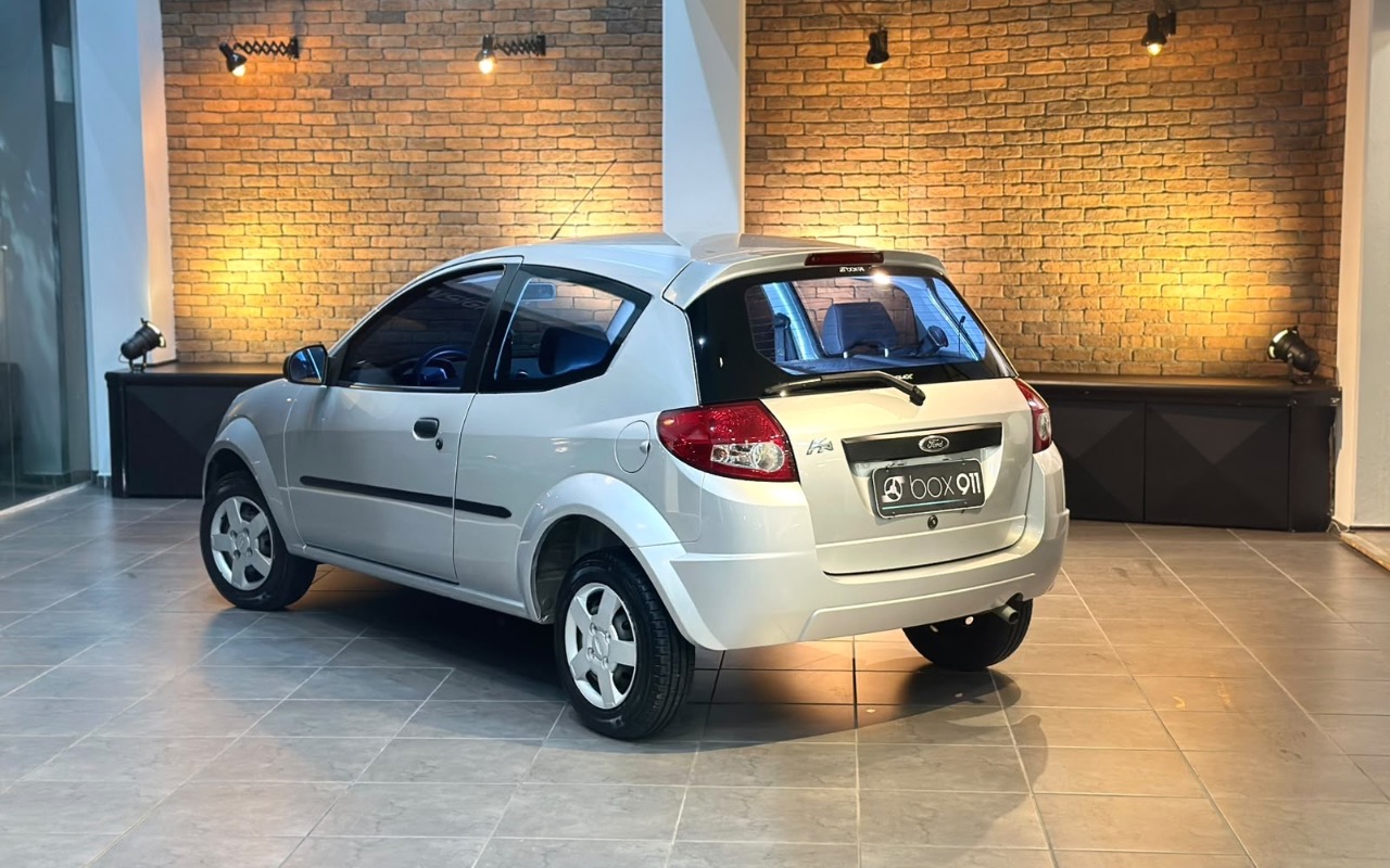imagem-https://www.socarrao.com.br/sc-vehicle-images-prod/4421247/1792670759883-YjUwMDVjMjItNjJmNy00OGE2LTg1NzQtNzVkZDExNjYyOGQ2LmpwZWc.jpeg
