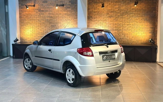 imagem-https://www.socarrao.com.br/sc-vehicle-images-prod/4421247/1792670759883-YjUwMDVjMjItNjJmNy00OGE2LTg1NzQtNzVkZDExNjYyOGQ2LmpwZWc.jpeg
