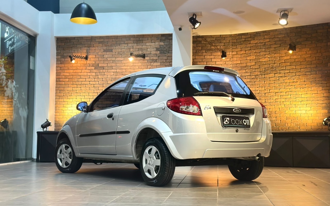 imagem-https://www.socarrao.com.br/sc-vehicle-images-prod/4421247/1792670760185-NzFhMDZjNzMtMDU3MS00NWMwLWI4NGQtMDRiZTc4NjQ2ZjdjLmpwZWc.jpeg