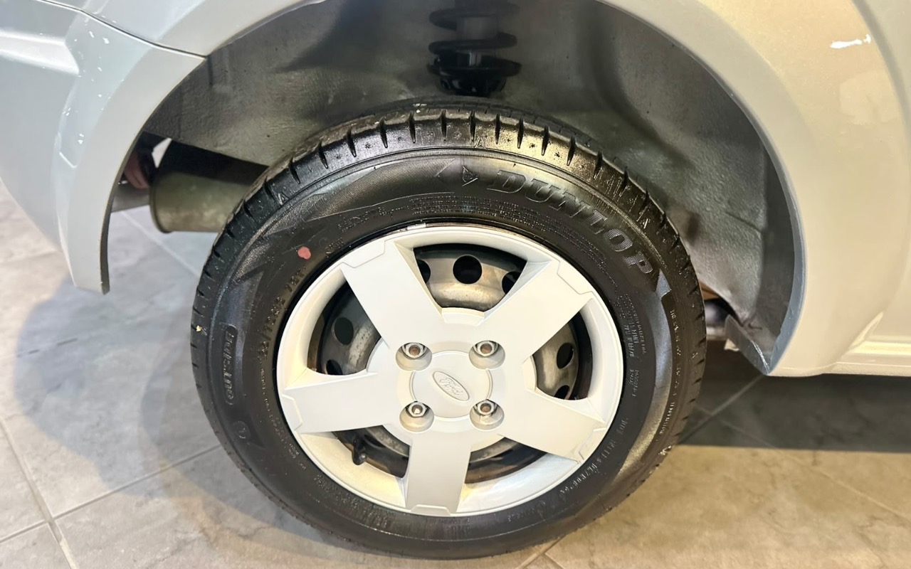 imagem-https://www.socarrao.com.br/sc-vehicle-images-prod/4421247/1792670760369-OGE5MzQ4NDMtYWUzMy00NmRhLWIzNjktMmQ0MDRhMzJiNDliLmpwZWc.jpeg