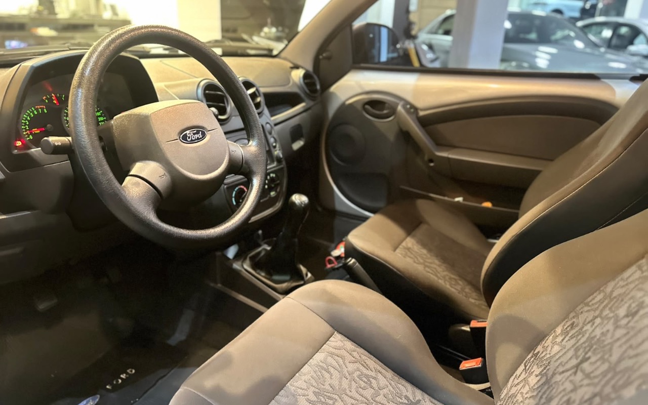 imagem-https://www.socarrao.com.br/sc-vehicle-images-prod/4421247/1792670760602-ZjI4MjhjNTgtNWI3NC00NmQwLTk4N2QtNGMyMzk4YzI0Njg3LmpwZWc.jpeg