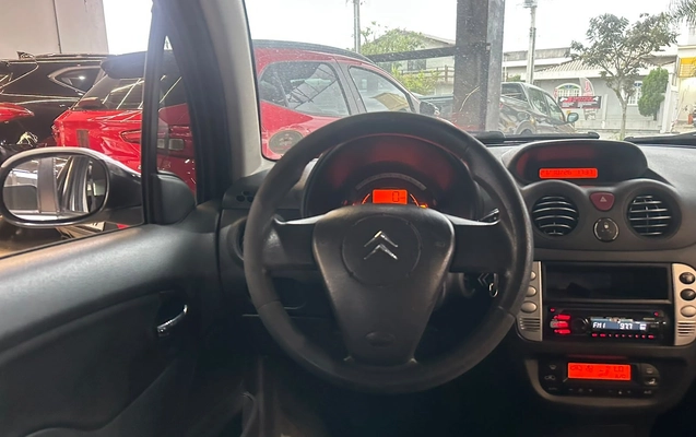 imagem-https://www.socarrao.com.br/sc-vehicle-images-prod/4421264/1792671103935-1f67e01d28cf478b90c0ec9a2839de45_1792670839613.jpg