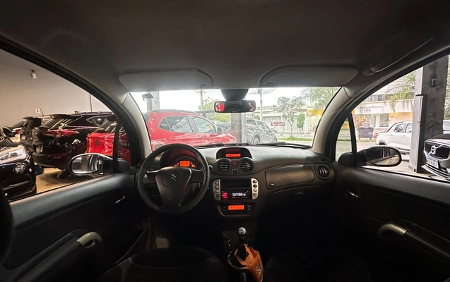 imagem-https://www.socarrao.com.br/sc-vehicle-images-prod/4421264/1792671103940-5702bbe329bd48c29491383158cb4644_1792670839631.jpg