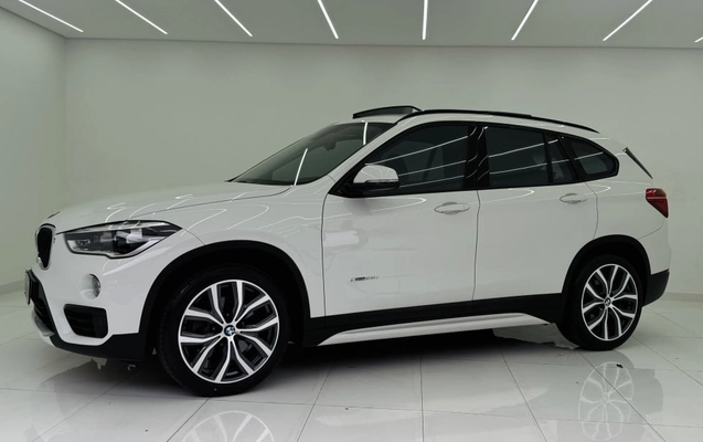 imagem-https://www.socarrao.com.br/sc-vehicle-images-prod/4421265/1792671106665-vehicle_image_1792670278_a130d9f5904bc853e521df7d278f814e.jpeg