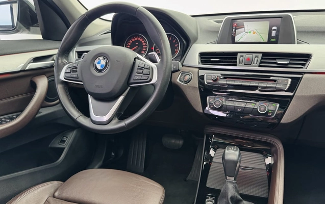 imagem-https://www.socarrao.com.br/sc-vehicle-images-prod/4421265/1792671106700-vehicle_image_1792670341_41b1f9a118cac72b042bea930445b9c5.jpeg