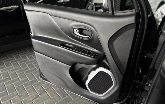imagem-https://www.socarrao.com.br/sc-vehicle-images-prod/4421327/1792671451132-8587782_0_B_e5b1f865e4.jpeg