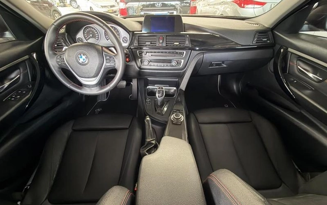 imagem-https://www.socarrao.com.br/sc-vehicle-images-prod/4421351/1792671581303-8489748_18_B_12474b2be3.jpeg