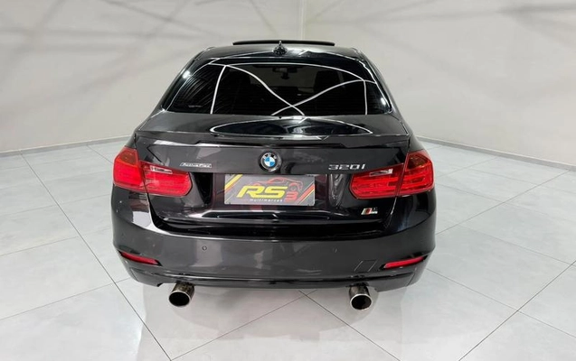 imagem-https://www.socarrao.com.br/sc-vehicle-images-prod/4421351/1792671581316-8489748_17_B_cf69b7f14c.jpeg