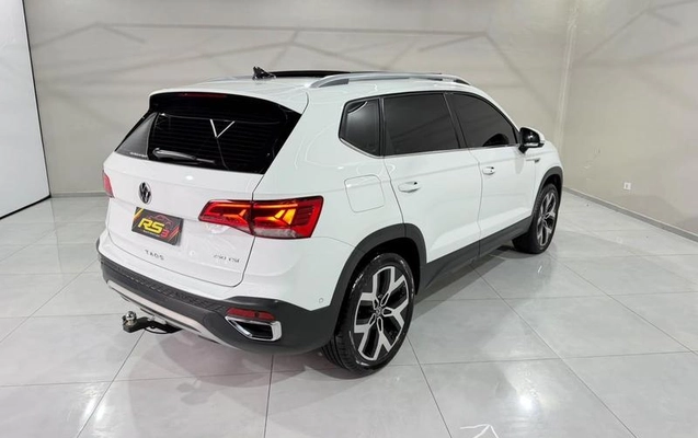 imagem-https://www.socarrao.com.br/sc-vehicle-images-prod/4421357/1792671585920-8507303_3_B_3c29a8c381.jpeg