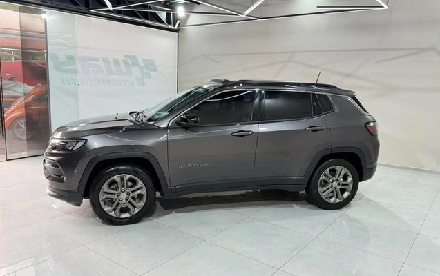 imagem-https://www.socarrao.com.br/sc-vehicle-images-prod/4421358/1792671586962-8507370_8_B_e43e920651.jpeg