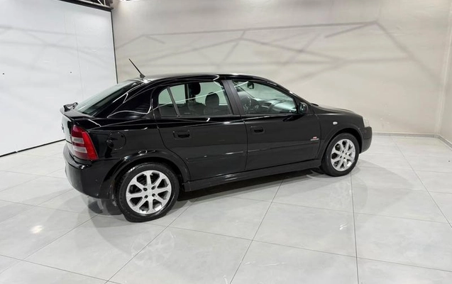 imagem-https://www.socarrao.com.br/sc-vehicle-images-prod/4421360/1792671588737-8541259_0_B_010e2ae5aa.jpeg