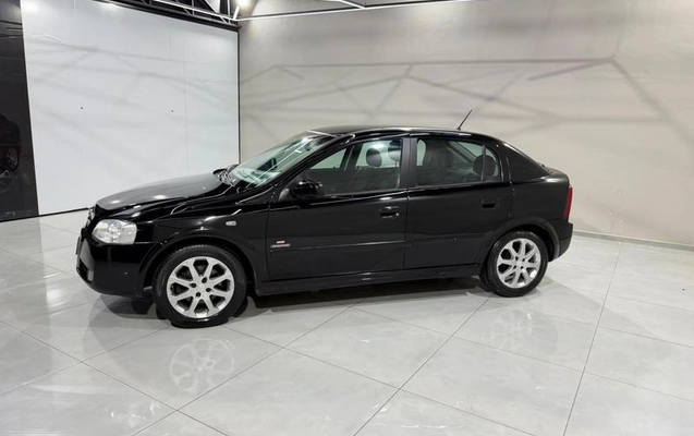 imagem-https://www.socarrao.com.br/sc-vehicle-images-prod/4421360/1792671588739-8541259_15_B_1bfd48a159.jpeg