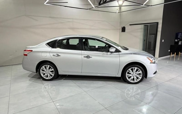 imagem-https://www.socarrao.com.br/sc-vehicle-images-prod/4421362/1792671590616-8562301_12_B_5567875e36.jpeg