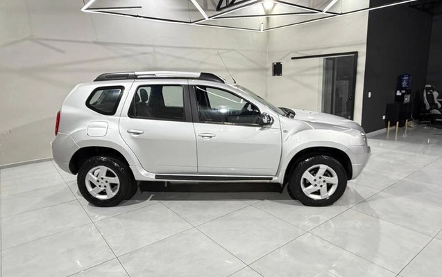 imagem-https://www.socarrao.com.br/sc-vehicle-images-prod/4421364/1792671592885-8573399_13_B_9f4edb0f1d.jpeg