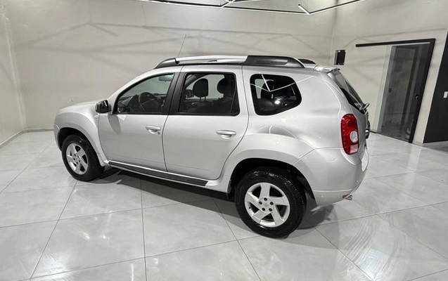 imagem-https://www.socarrao.com.br/sc-vehicle-images-prod/4421364/1792671592886-8573399_17_B_b6afc4b048.jpeg