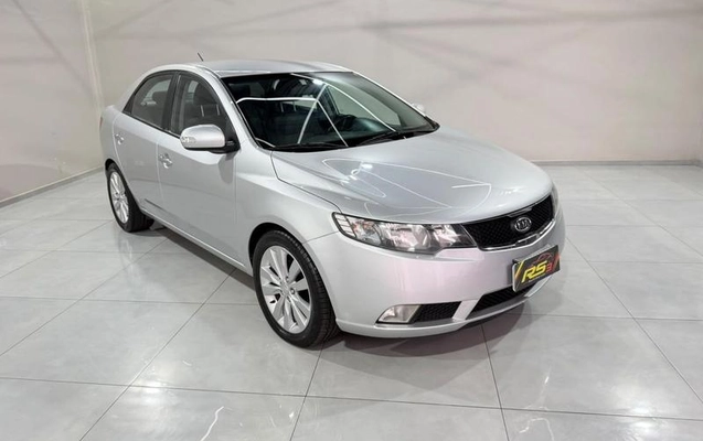 imagem-https://www.socarrao.com.br/sc-vehicle-images-prod/4421366/1792671595699-8581968_10_B_d905d7b705.jpeg
