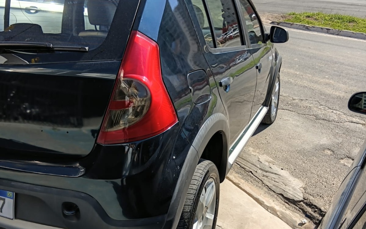 imagem-https://www.socarrao.com.br/sc-vehicle-images-prod/4421393/1792671790181-U2FuZGVybyA0LmpwZWc.jpeg