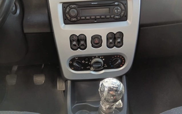 imagem-https://www.socarrao.com.br/sc-vehicle-images-prod/4421393/1792671790376-U2FuZGVybyA3LmpwZWc.jpeg
