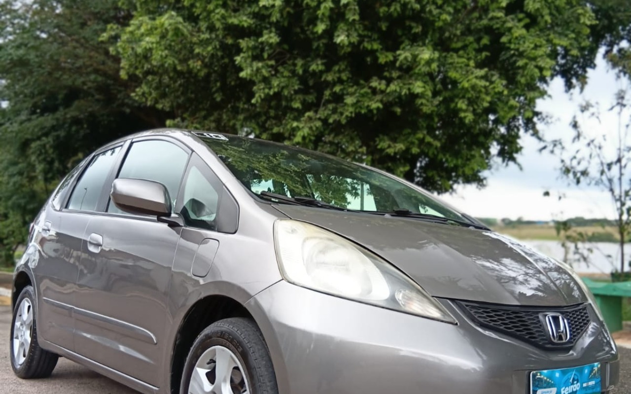 imagem-https://www.socarrao.com.br/sc-vehicle-images-prod/4421414/1792672250540-Rml0IDEuOC5qcGVn.jpeg