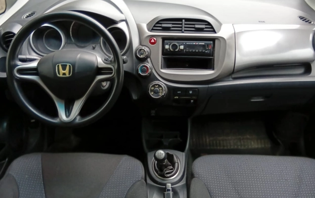 imagem-https://www.socarrao.com.br/sc-vehicle-images-prod/4421414/1792672250758-Rml0IDEuMTAuanBlZw.jpeg