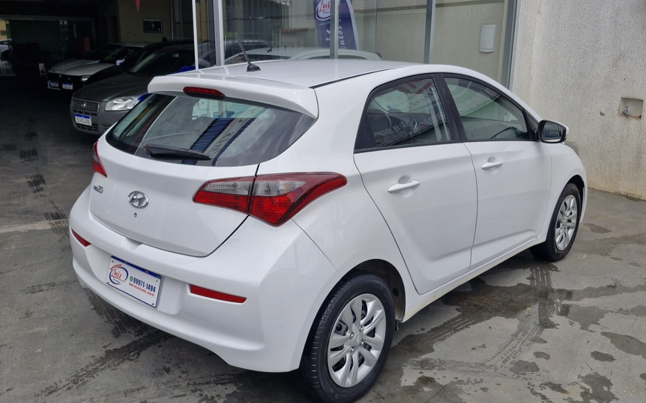 imagem-https://www.socarrao.com.br/sc-vehicle-images-prod/4421416/1792672251058-NS5qcGVn.jpeg