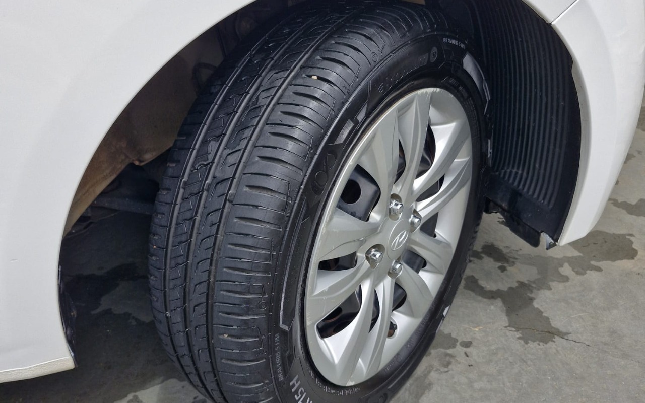 imagem-https://www.socarrao.com.br/sc-vehicle-images-prod/4421416/1792672252254-MTguanBlZw.jpeg