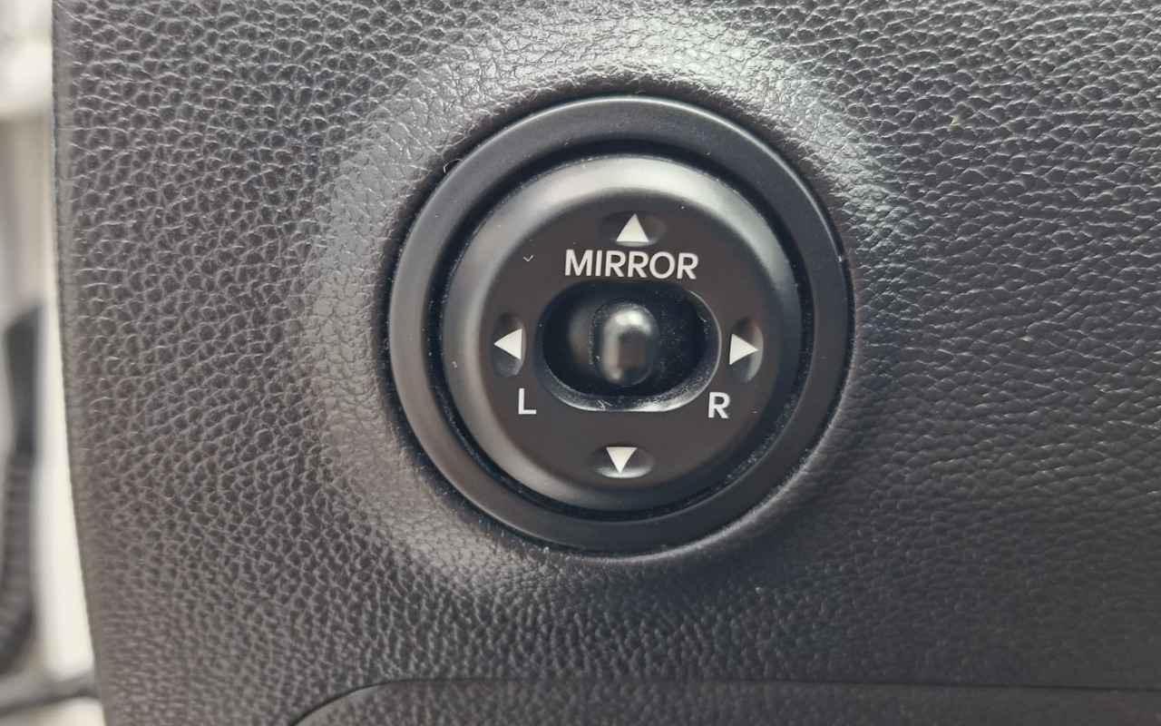 imagem-https://www.socarrao.com.br/sc-vehicle-images-prod/4421416/1792672252519-MjEuanBlZw.jpeg