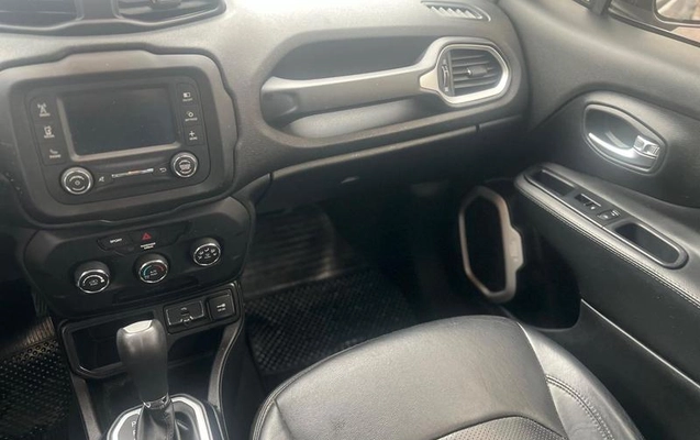 imagem-https://www.socarrao.com.br/sc-vehicle-images-prod/4421507/1792672804879-8550644_5_B_c24fceb8ed.jpeg