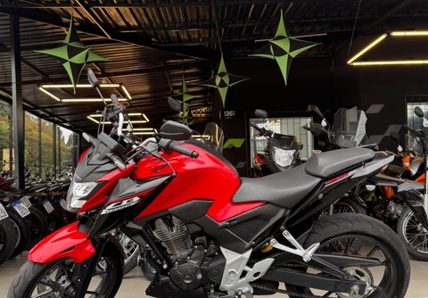 Honda CB 300F Twister Flex 2024 Vermelho — foto 1 de 3