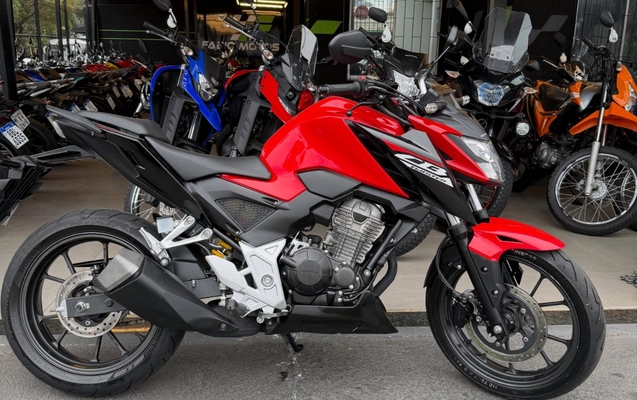 imagem-https://www.socarrao.com.br/sc-vehicle-images-prod/4421537/1792673079658-ODYwMjYyNTI3XzE4MTI4ODQ4ODE2ODQyMjQ4XzE2NzQ4Nzg5NDMzODc2MzExNzFfbi5qcGc.jpg