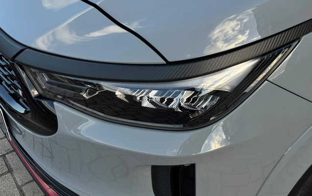 imagem-https://www.socarrao.com.br/sc-vehicle-images-prod/4421636/1792673809890-e0df5e90-9af2-48fe-be10-5144b2f95977.jpg
