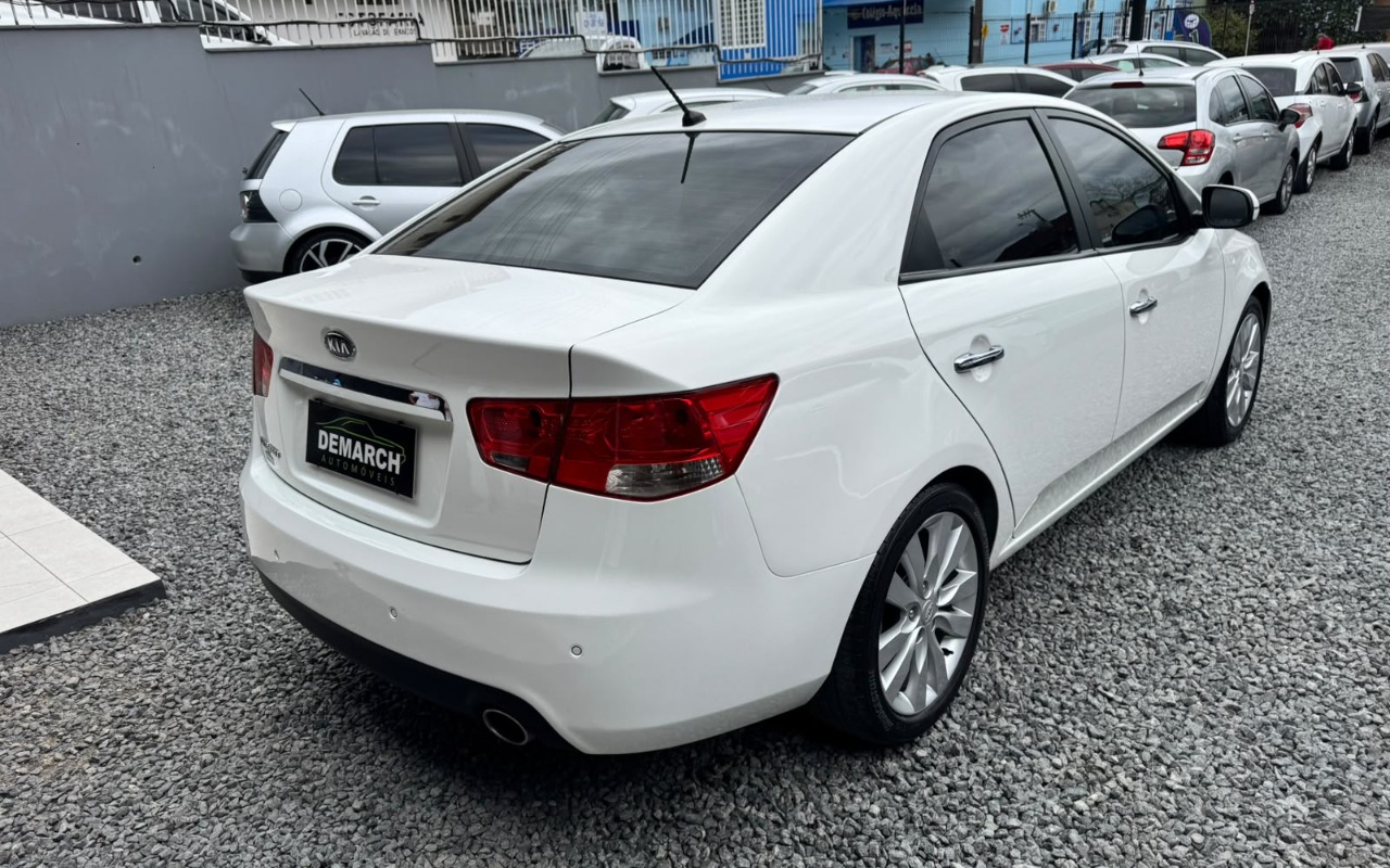 imagem-https://www.socarrao.com.br/sc-vehicle-images-prod/4421642/1792673867850-V2hhdHNBcHAgSW1hZ2UgMjAyNi0xMC0yMCBhdCAxNi4wNS4zOCAoMykuanBlZw.jpeg