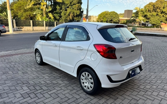 imagem-https://www.socarrao.com.br/sc-vehicle-images-prod/4421711/1792674162256-0ee7342f-1690-48d1-9948-6d04c4df3de5.jpg