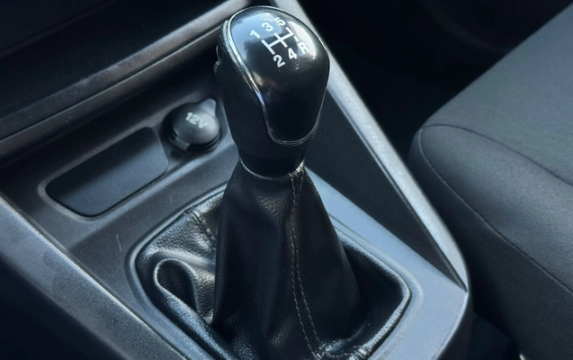 imagem-https://www.socarrao.com.br/sc-vehicle-images-prod/4421711/1792674162263-b873b5ef-9cda-4016-890e-cb7773aac263.jpg