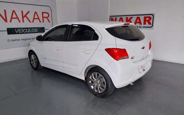 imagem-https://www.socarrao.com.br/sc-vehicle-images-prod/4421717/1792695382996-NtB3xJfw6BIeEX1Y4CwI4I4J4lO4buqO.jpg