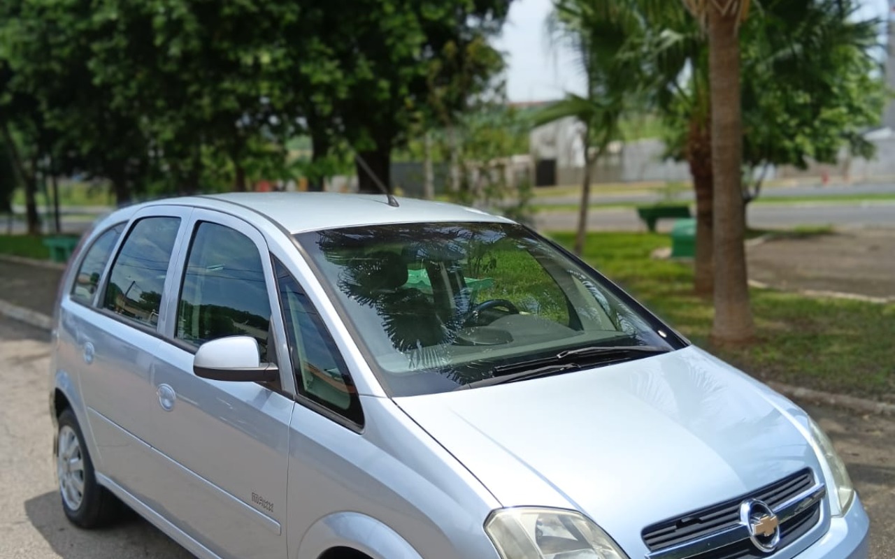 imagem-https://www.socarrao.com.br/sc-vehicle-images-prod/4421729/1792674268724-TWVyaXZhMTEuanBlZw.jpeg