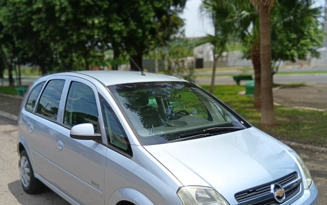 imagem-https://www.socarrao.com.br/sc-vehicle-images-prod/4421729/1792674268724-TWVyaXZhMTEuanBlZw.jpeg