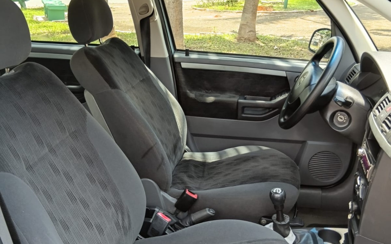 imagem-https://www.socarrao.com.br/sc-vehicle-images-prod/4421729/1792674269127-TWVyaXZhMS5qcGVn.jpeg