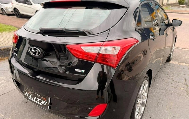imagem-https://www.socarrao.com.br/sc-vehicle-images-prod/4421732/1792674288409-8590791_11_B_14fc325e59.jpeg