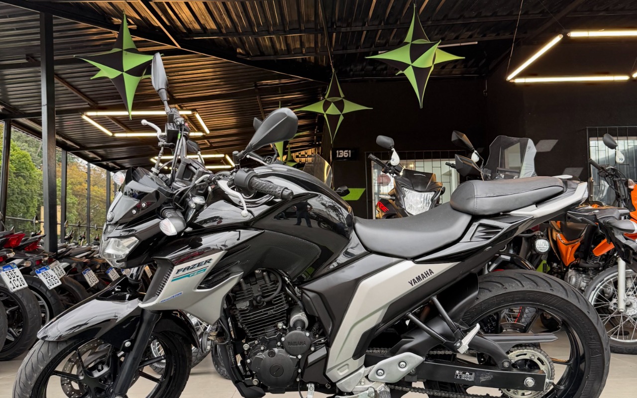 Yamaha FZ25 250 FAZER FLEX 2019 Preto — foto 1 de 3