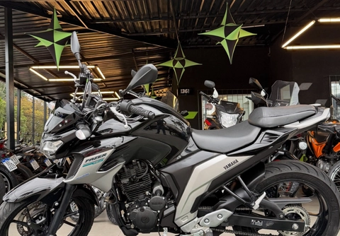 Yamaha FZ25 250 FAZER FLEX 2019 Preto — foto 1 de 3