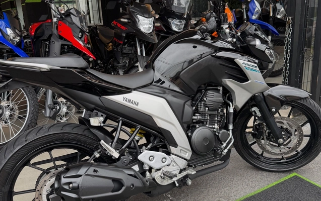imagem-https://www.socarrao.com.br/sc-vehicle-images-prod/4421747/1792674418982-ODYwOTc1MDk5XzE4MTI4ODQ5Mjk5ODQyMjQ4XzM5NDcyMTU2MDQ0OTkwMjM2MTBfbi5qcGc.jpg
